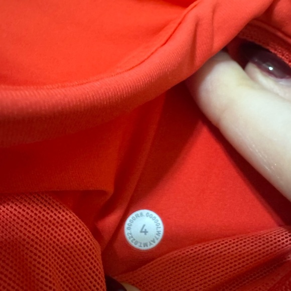 Lululemon Speed Up shorts 4” size 4 carnation red brand new - Picture 7 of 8